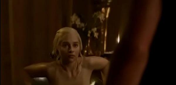  Emilia clarke Game of thrones nude scene season 3 episode 8